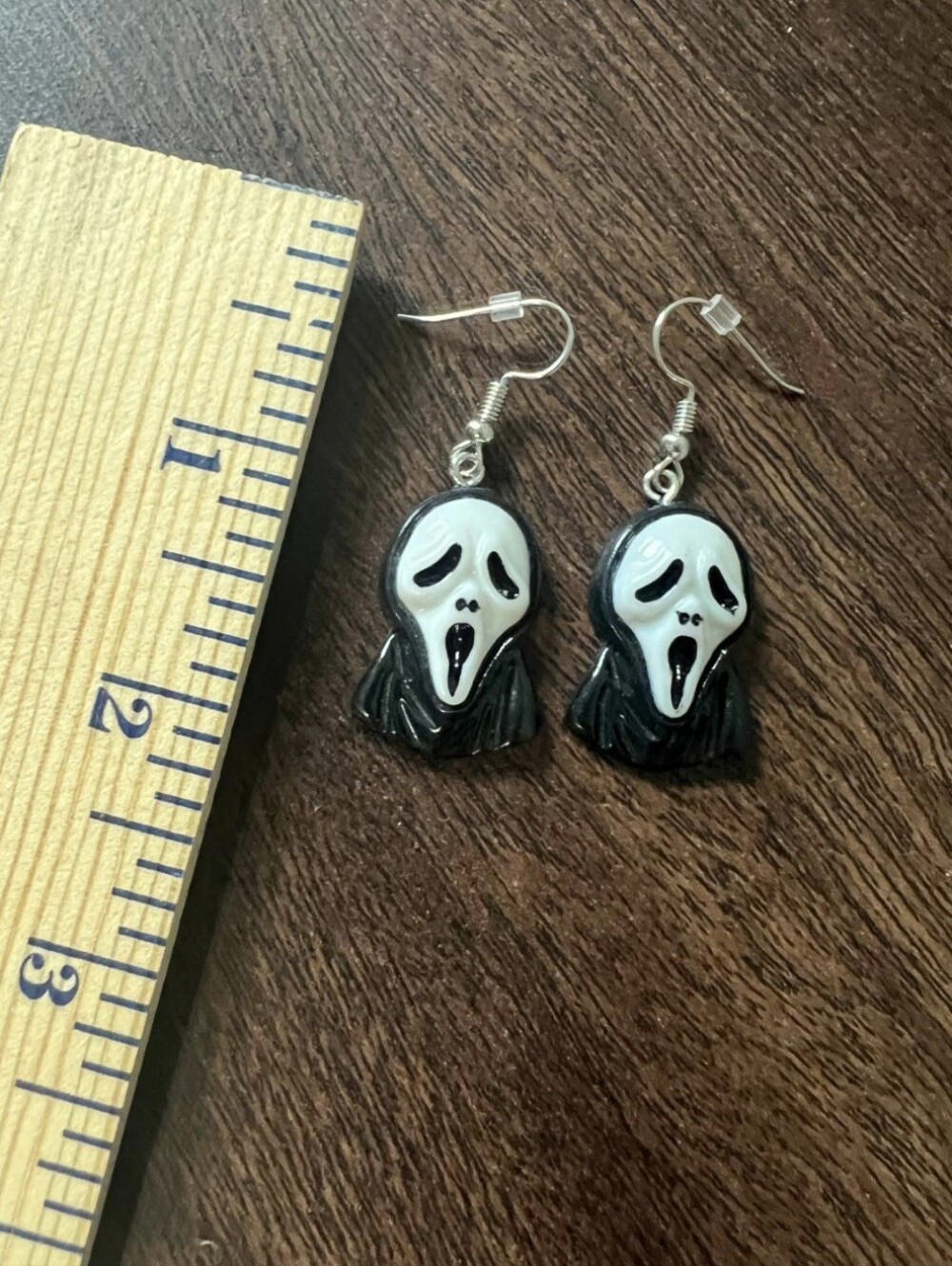 Ghostface Dangle Earrings - Scream Saga - Halloween Horror Movie